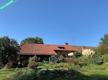 maison à Sainte-Croix (71)