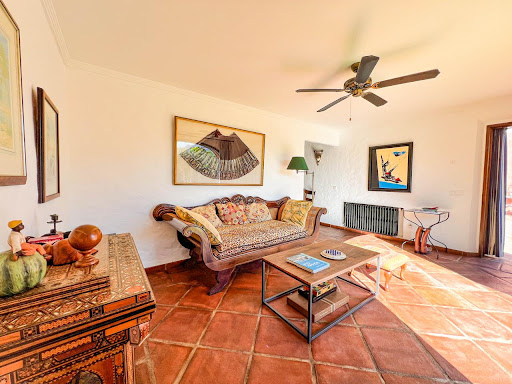 Villa avec piscine et terrasse 3