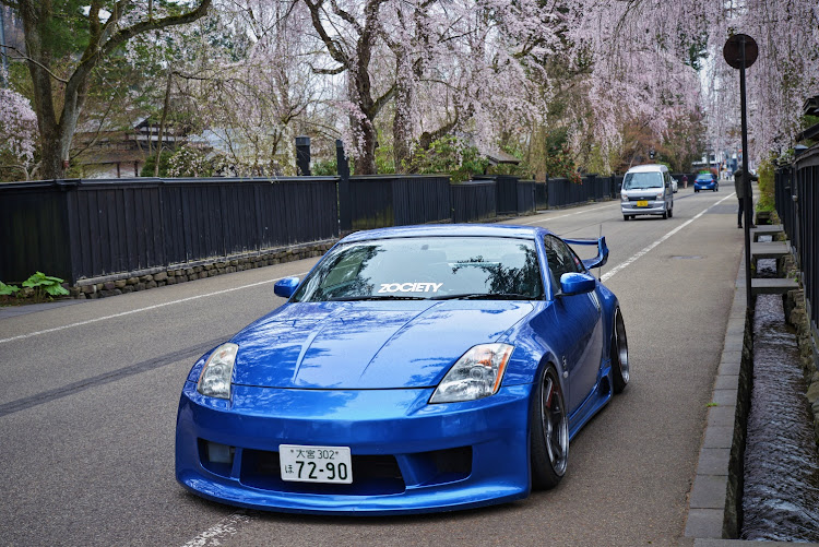 ぴよさんが投稿した桜・日産・フェアレディZ・Z33・zocietyに関するカスタム事例の投稿画像1枚目