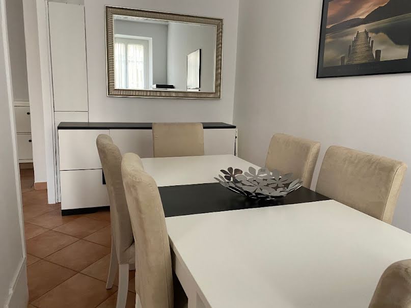 Location meublée appartement 2 pièces 54 m² à Nice (06000), 975 €
