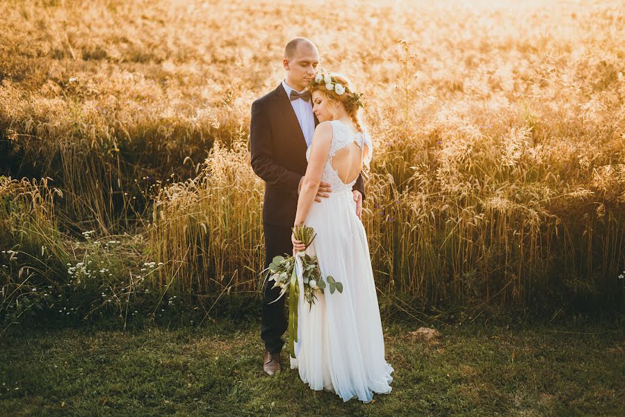 Fotografo di matrimoni Marcin Pietrucha (whitedressphoto). Foto del 31 luglio 2019