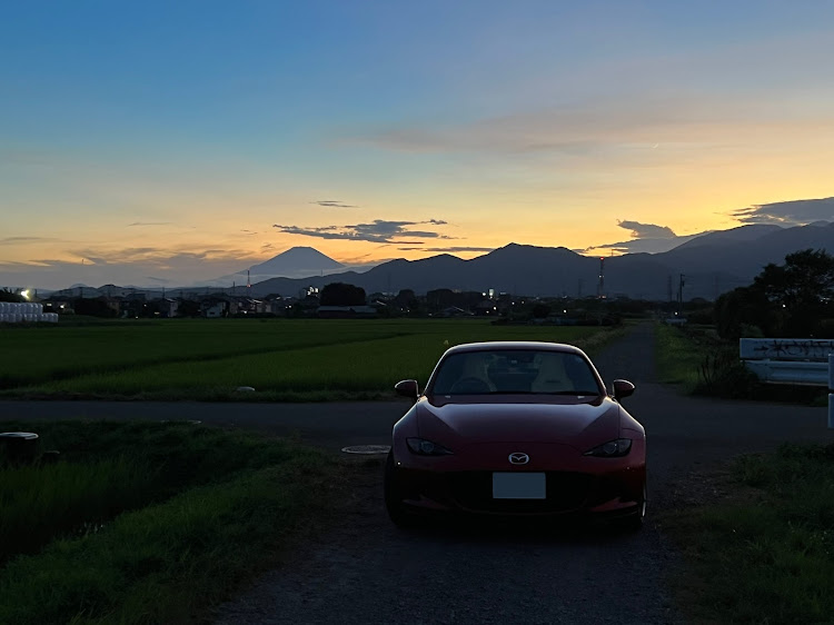 ロードスターのいつもいいね＆コメントありがとうございます🥰・オープン出勤継続中・大雨で被災された皆様へお見舞い申し上げます・富士山に関するカスタム事例の投稿画像3枚目