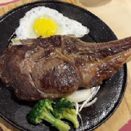 瘋牛排洋食 fun steak(高雄岡山店)