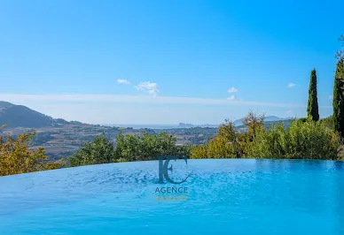 Villa with pool and terrace 5