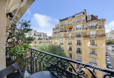 Apartment with terrace 19