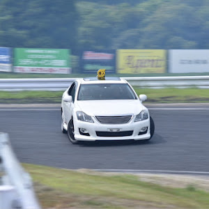 クラウンアスリート GRS204