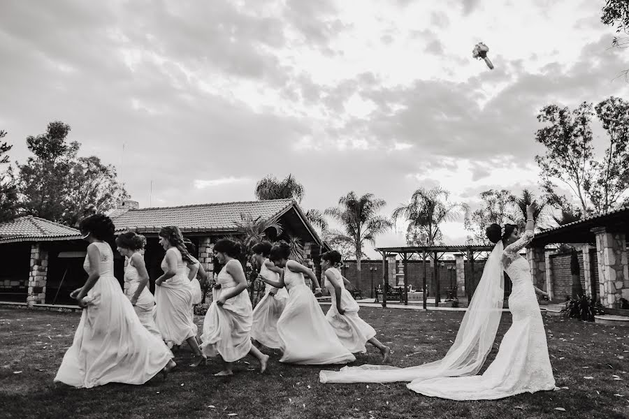 Fotografo di matrimoni Antonio Barberena (antonio11). Foto del 19 settembre 2017