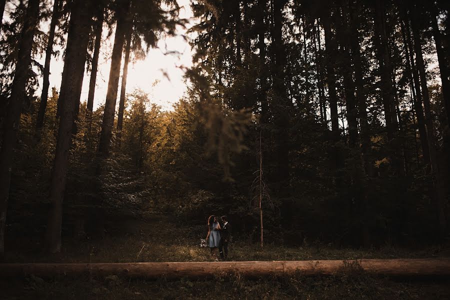 Wedding photographer Silviu Nita (jurnalfotografic). Photo of 10 October 2019