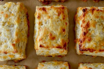 The Best Cheddar Biscuits