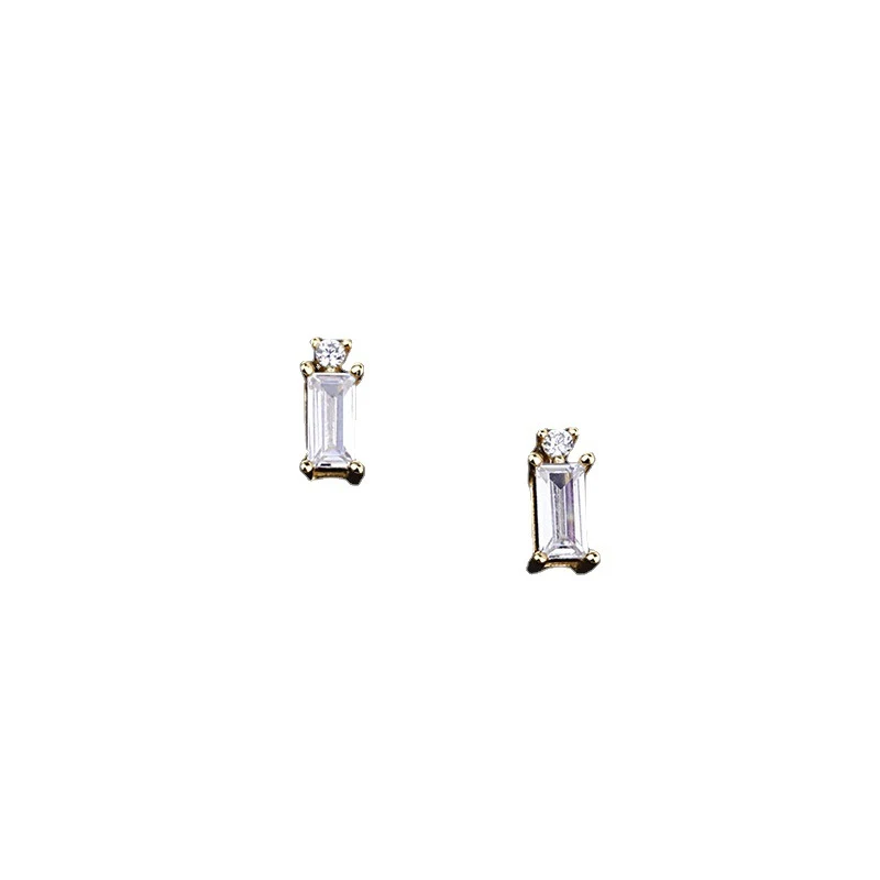 Brincos de argola de zircônio com incrustações de ouro 14K banhado a prata esterlina 925, um toque de brilho e sofisticação para você