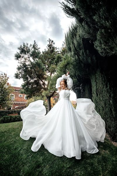 Fotógrafo de casamento Oleg Mayer (mayer). Foto de 13 de abril 2022