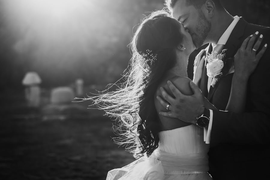 Wedding photographer Zoltán Kiss (gadgetfoto). Photo of 19 October 2019