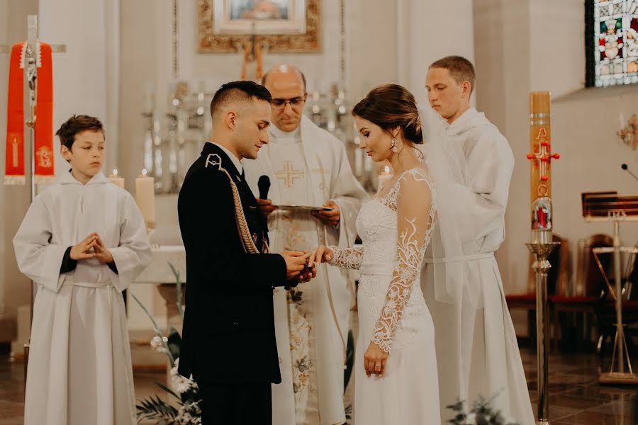 Fotógrafo de casamento Magdalena Wachowiak (lovelymw). Foto de 19 de fevereiro 2020