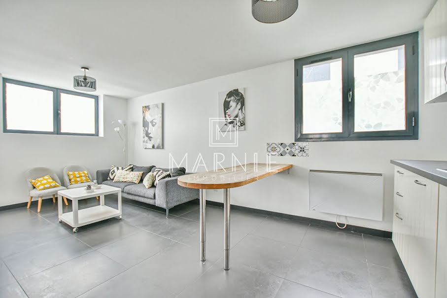 Location  appartement 3 pièces 71.06 m² à Chatillon (92320), 1 660 €