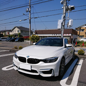 M4 クーペ