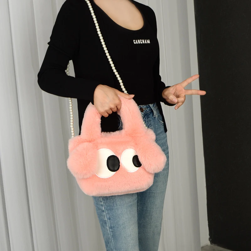 Sac à main en peluche de chien aux grands yeux pour femmes, mode hiver, sacs à chaîne, sacs à bandoulière personnalisés et de créateurs.