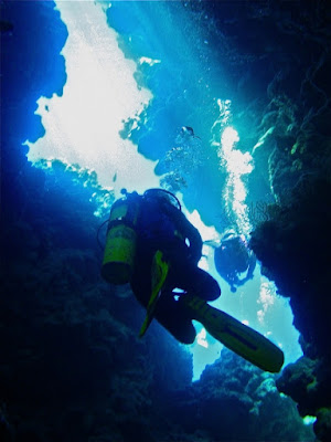 Raggi nel blu di Andrea Fontana