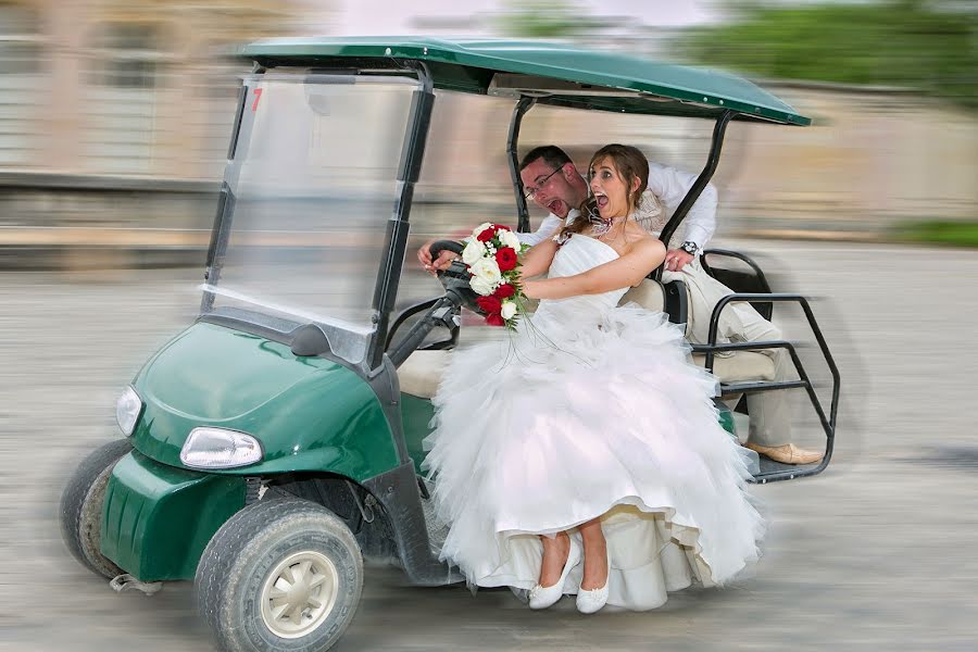 Fotografo di matrimoni Stephane Deneuville (stephanedeneuvi). Foto del 13 ottobre 2016