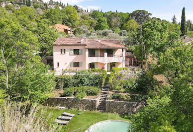 Maison avec piscine et jardin 20