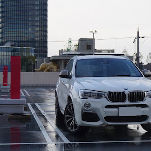 X4 M40i