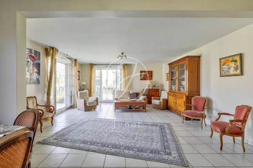 Apartment 5