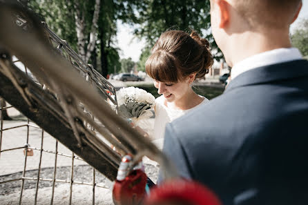 Fotógrafo de casamento Kirill Surkov (surkovkirill). Foto de 8 de julho 2017