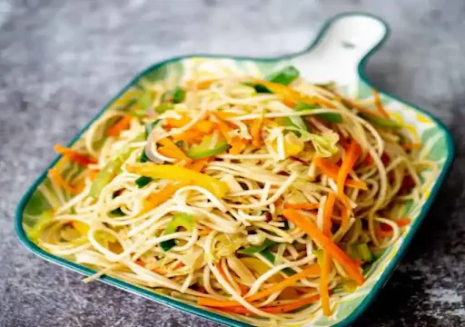 Veg Hakka Noodles