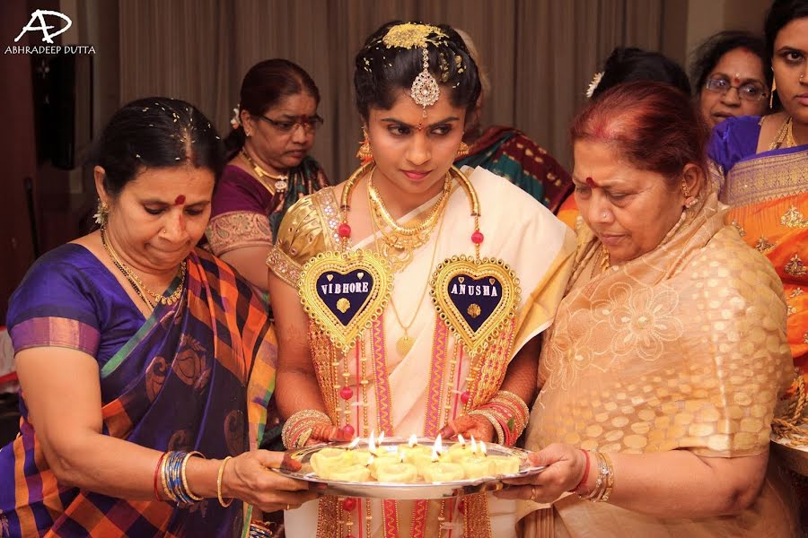 Fotógrafo de casamento Abhradeep Dutta (abhradeep). Foto de 9 de dezembro 2020