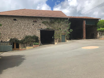 ferme à Bourg-de-Thizy (69)