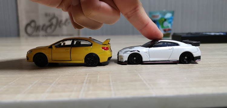 TOMO さんが投稿したWRX STI・マジョレットミニカー・作りはなかなかいい感じ😉🎵・比較してみた・車高調整が必要に関するカスタム事例の投稿画像9枚目