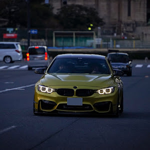 M4 クーペ F82