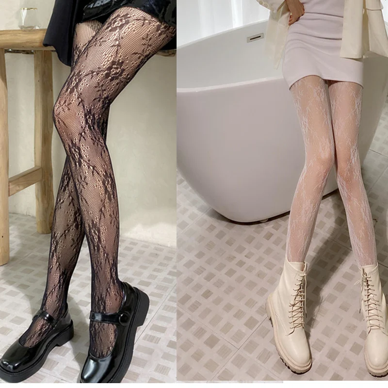 Japanse witte kanten strik visnet panty's voor een verleidelijke look. Perfect om elke outfit te verfraaien met een vleugje elegantie en flair.
