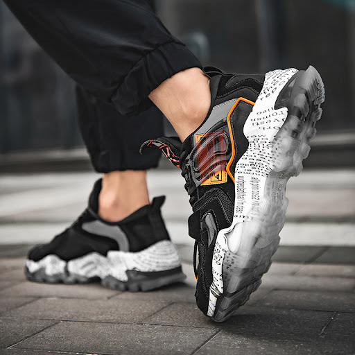 Title 9, Mens Suction Mold Bottom Running Shoes with Br...