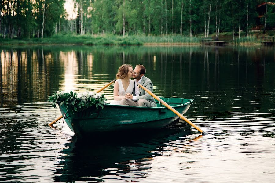 Fotografo di matrimoni Andrey Smirnov (tenero). Foto del 28 luglio 2018