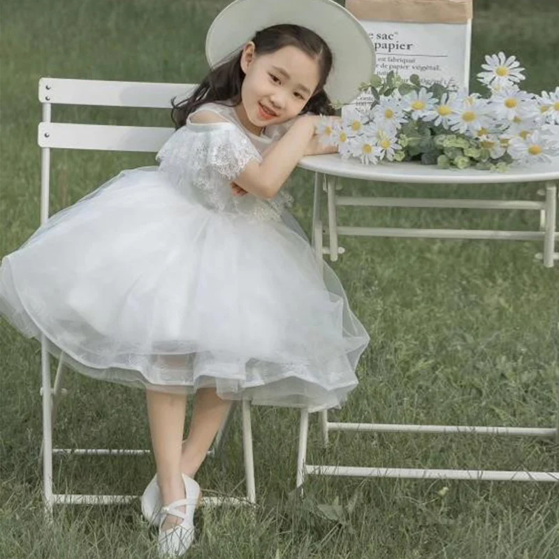 Jupe de mariage enfant couleur unie et simple. Élégante, confortable et parfaite pour les cérémonies, idéale pour les petites filles lors de journées spéciales.