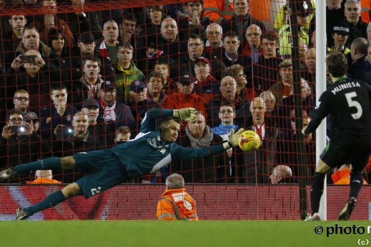 Mignolet keept Liverpool richting finale in de League Cup!