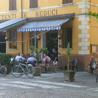 ERavamo quattro amici al bar... di 