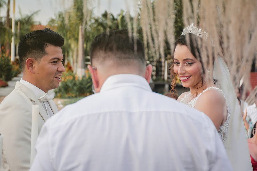 Wedding photographer Julián Arbeláez (arbelaezfoto). Photo of 16 January 2023