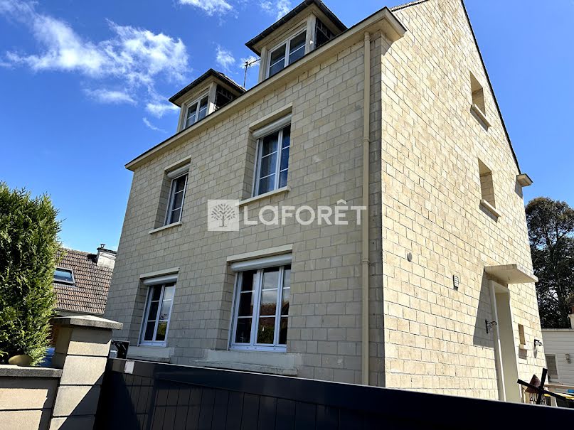 Vente maison 5 pièces 132 m² à Vimont (14370), 305 000 €