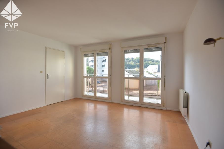 Vente appartement 2 pièces 45.91 m² à Lillebonne (76170), 89 000 €