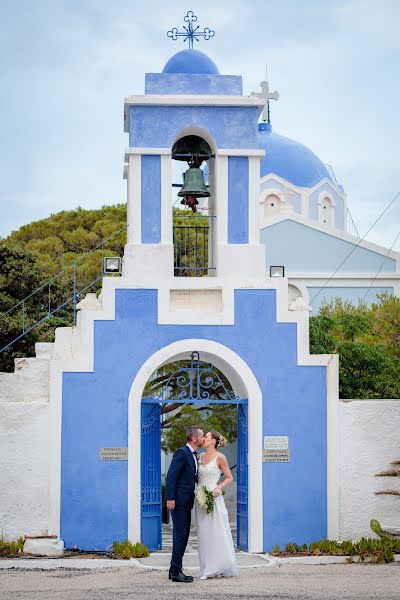 Fotografo di matrimoni Kosmas Fournaris (weddream). Foto del 8 aprile 2019