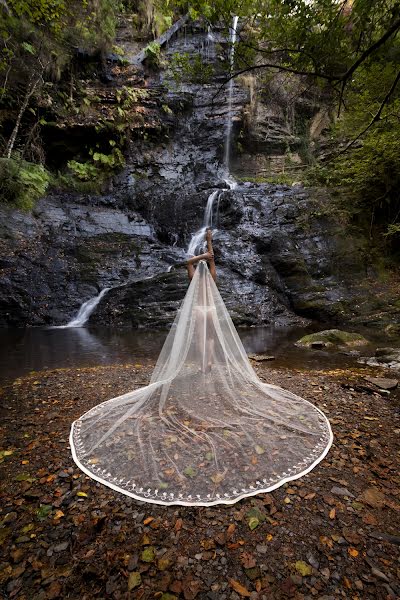 Svatební fotograf Lorenzo Díaz Riveiro (lorenzinho). Fotografie z 10.dubna 2017