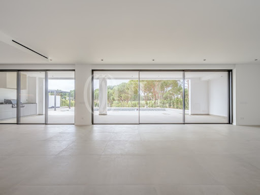 Maison avec piscine et terrasse 3