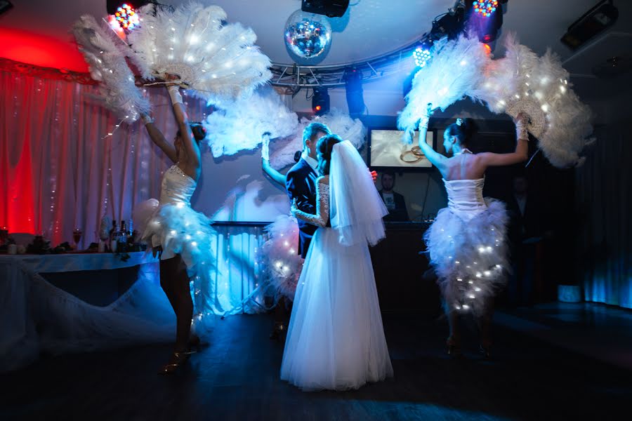 Fotógrafo de casamento Irina Vyborova (irinavyborova). Foto de 17 de junho 2017