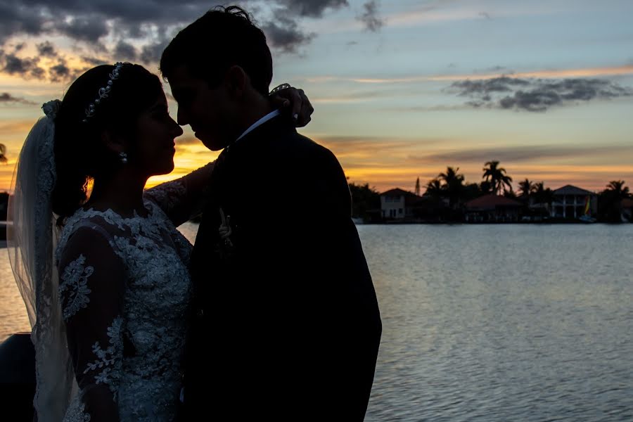 Wedding photographer Mauro Darias (maurodarias). Photo of 18 December 2019