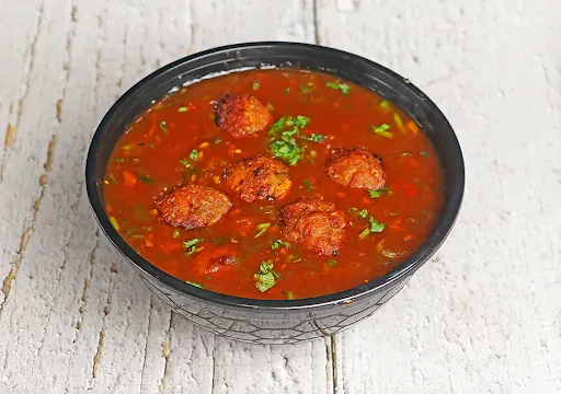 Hong Kong Manchurian In Gravy [650 Ml, 1 Bowl]