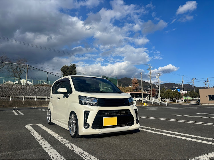 ムーカスさんが投稿した洗車完了✨・走行距離60000キロ・シンプルスタイル派・ちょい下げ大人仕様・workwheelsに関するカスタム事例の投稿画像1枚目