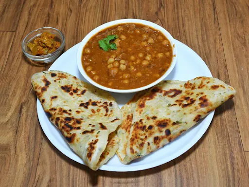 Chole Kulche