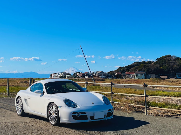 ケイマンのリバイバルカフェ・三浦半島ドライブ・三崎港・にじいろさかな号に関するカスタム事例の投稿画像1枚目