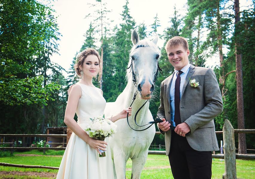 Fotógrafo de bodas Elena Shepeleva (elensha). Foto del 6 de julio 2017